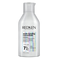 Redken Acidic Bonding Concentrate shampoo (Шампунь для интенсивного ухода за химически поврежденными волосами)