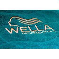 Wella / Полотенце черное с вышитым логотипом Wella, 50х100 см.
